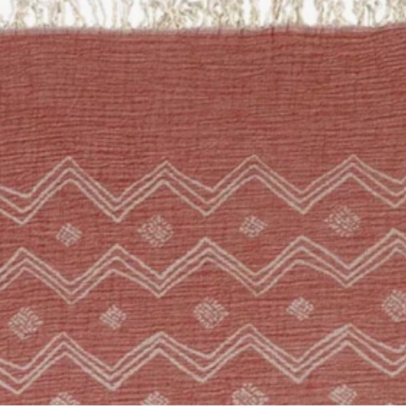 NEW SET 2 1 Red Flower 1 SXSW Red Clay Reversible Towel Blanket Curtain Wraps - Picture 4 of 15